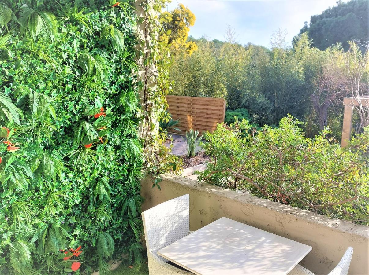Hotel Les Jardins De Bormes, Sauna & Jacuzzi Exteriör bild