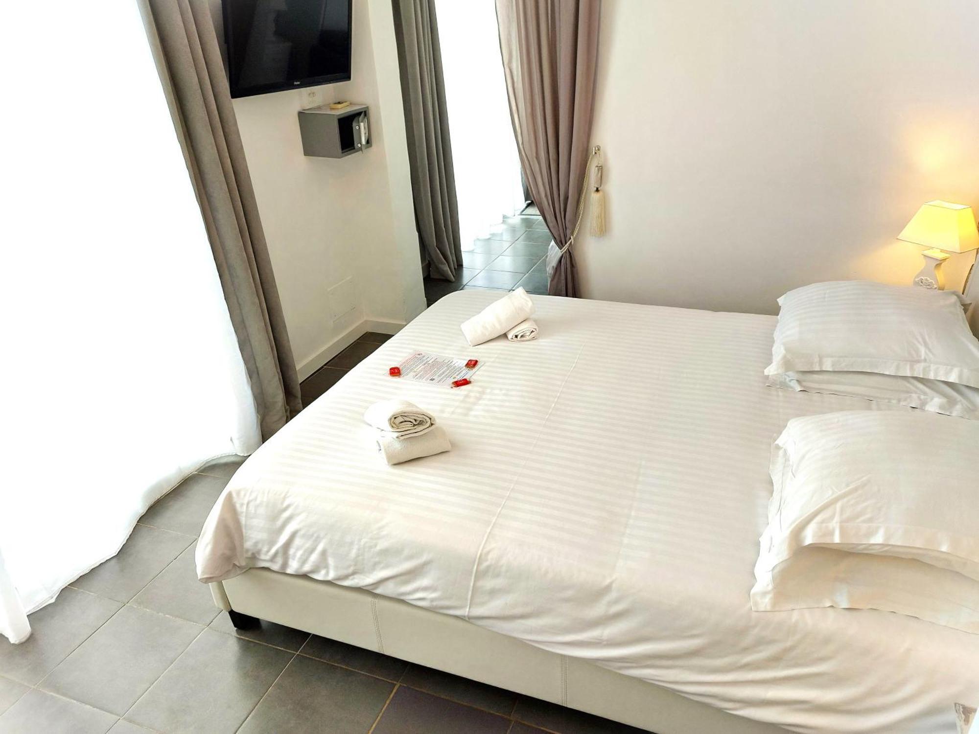 Hotel Les Jardins De Bormes, Sauna & Jacuzzi Rum bild